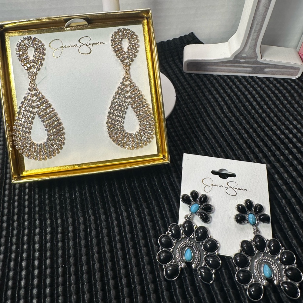 🆕2 Pairs of Jessica Simpson Earrings